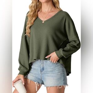 Iwollence Army Green Waffle Knit Oversized V-Neck Sweatshirt! Size Small.